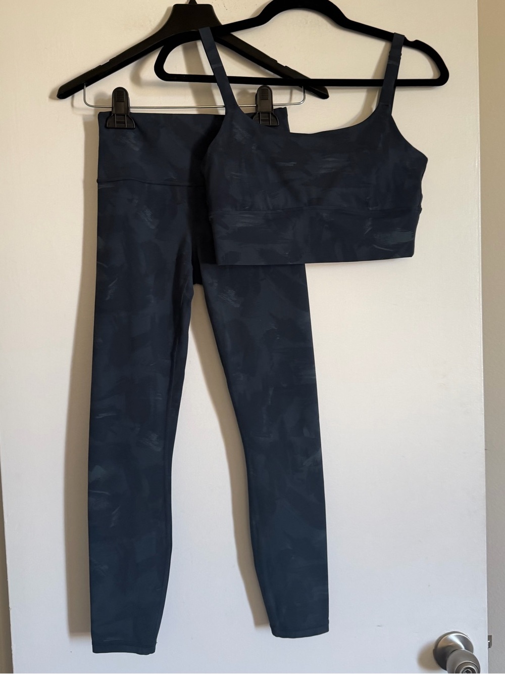 PrAna Stormy Night Gray Crosswind Print Sports Bra and Leggings Athletic Set Sm